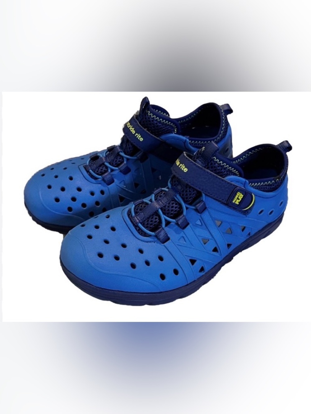 STRIDE RITE “Made to Play” youth size 1 water shoes